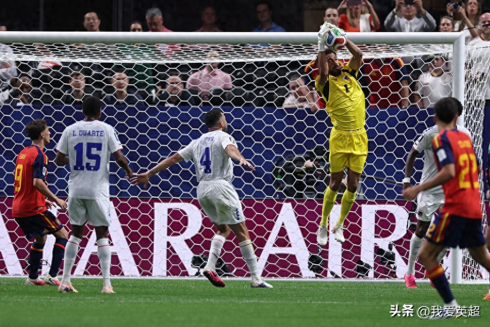 Salute to the island nation with a population of 540,000! In the last two major tournaments, Spain has defeated eight strong teams, only being held to a draw by Cape Verde.
