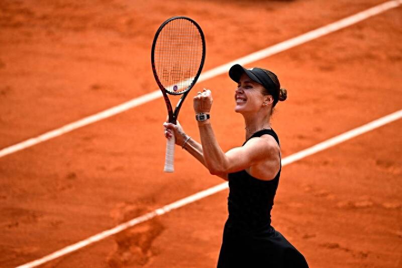 Ukrainian mother Svitolina advanced to the quarterfinals of the French Open women's singles for the fifth time, hoping for a bigger breakthrough