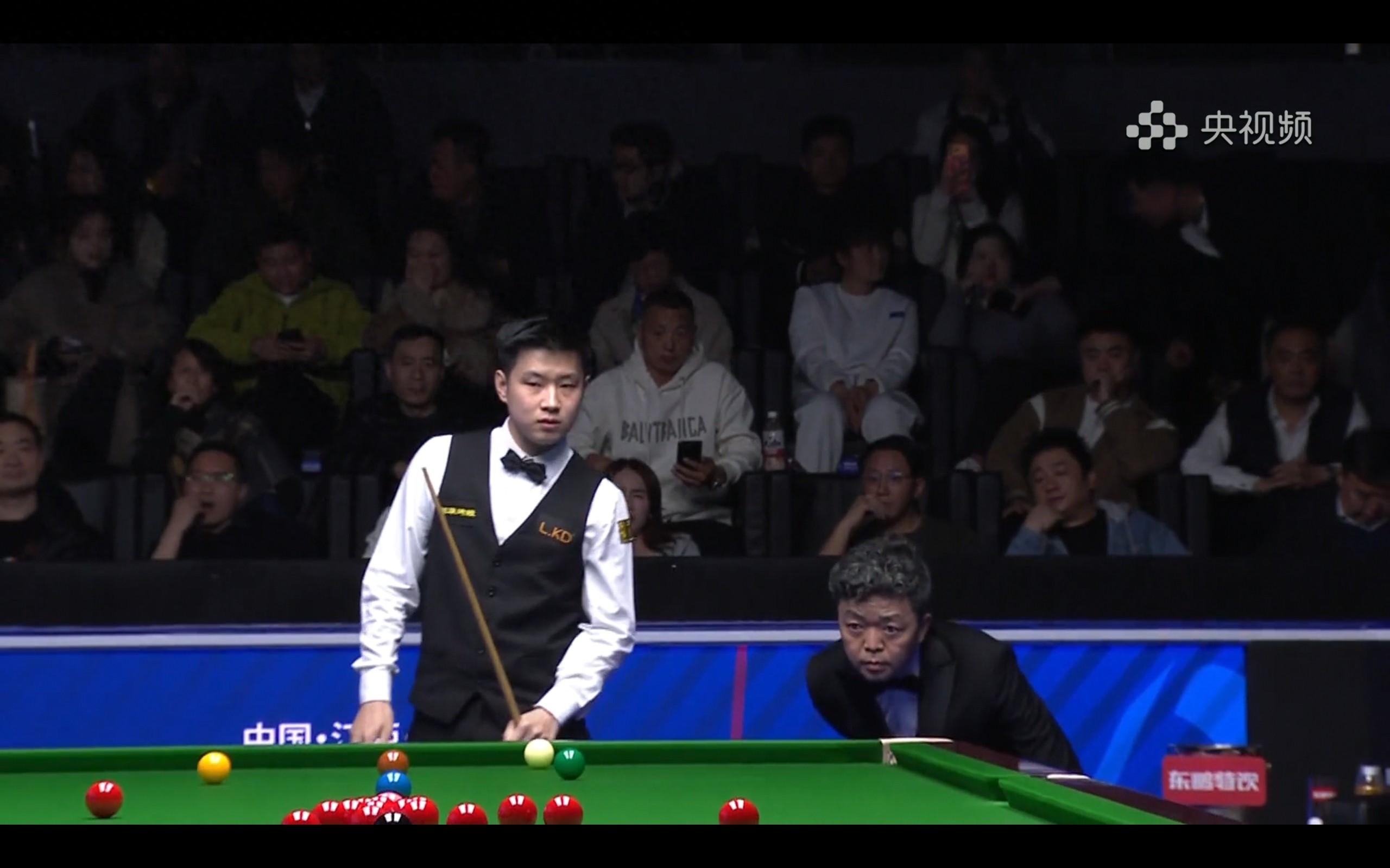 Live broadcast of the Snooker World Open quarterfinals: Zhao Xintong vs Gary Wilson.