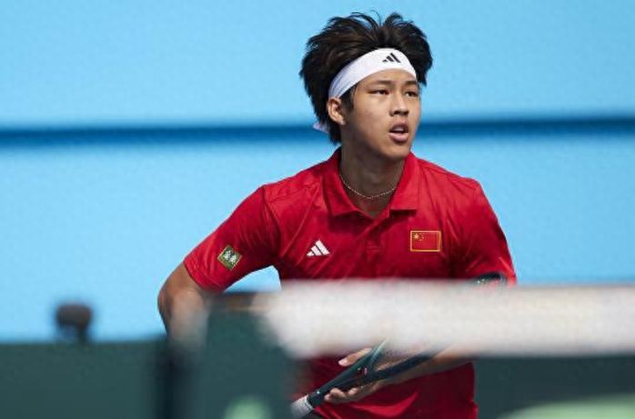 Decisive Set Comeback Victory! China's Fourth Challenge Final Ends in Championship, Marking a New Career Breakthrough