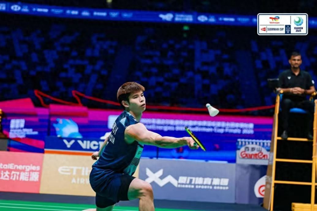 In the 2025 Sudirman Cup, Shi Yuqi, the world's No. 1 brother, was still honored, and Liang Junhao said that he had learned a lot
