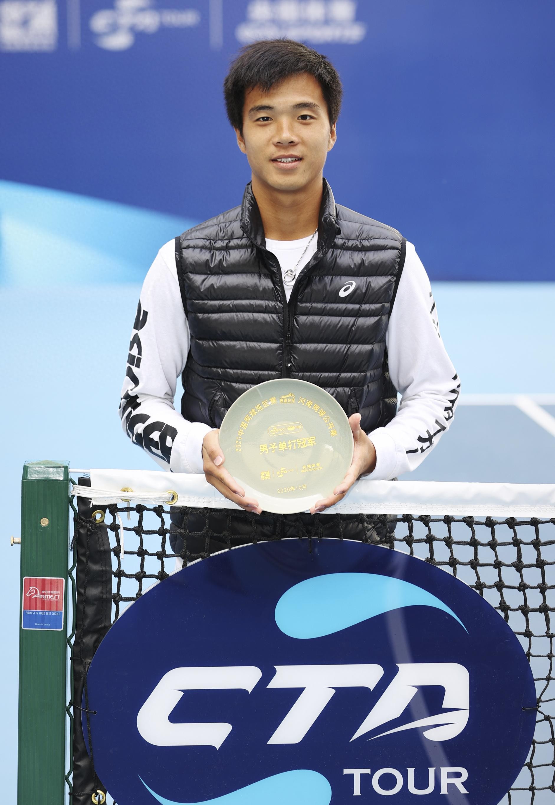 黑馬止步,頭號種子出局,孫發京、尤曉迪距離冠軍僅一步之遙