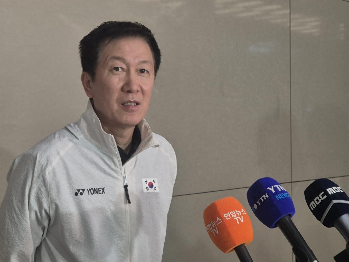 Park Joo-bong took office as a new official with three fires: in the future, the South Korean national badminton team will not have a "standing salute"