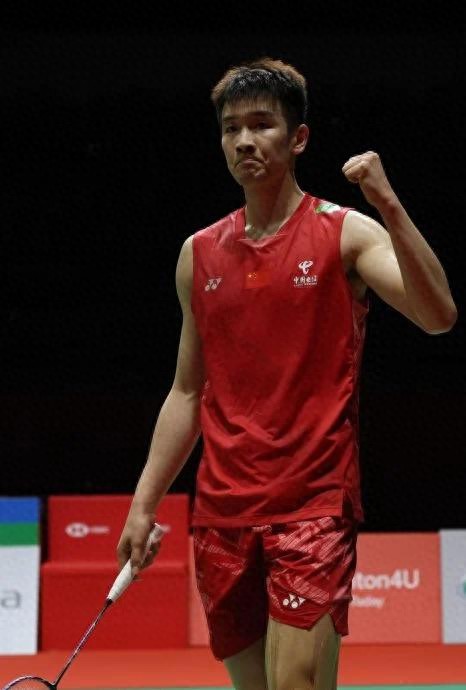 Li Shifeng became the first Chinese men's singles to win the championship in the history of the Malaysia Badminton Super 500 Tournament, creating history!