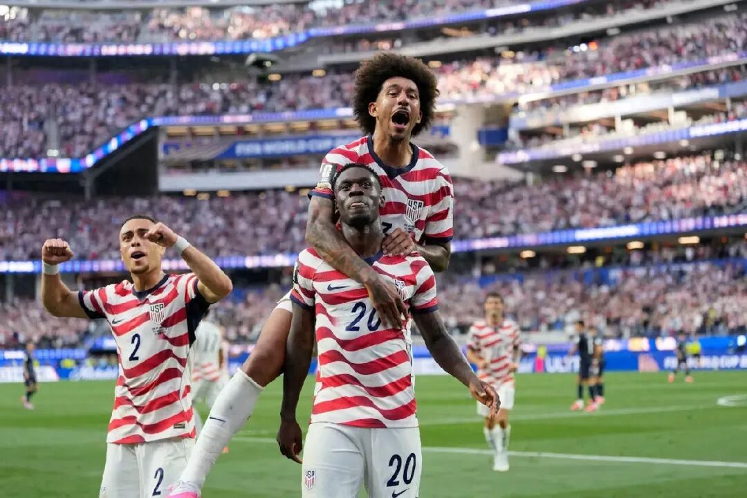 Team USA secured a resounding victory with three goals in the first half, showcasing the strength of their midfield and forward players from top European leagues.