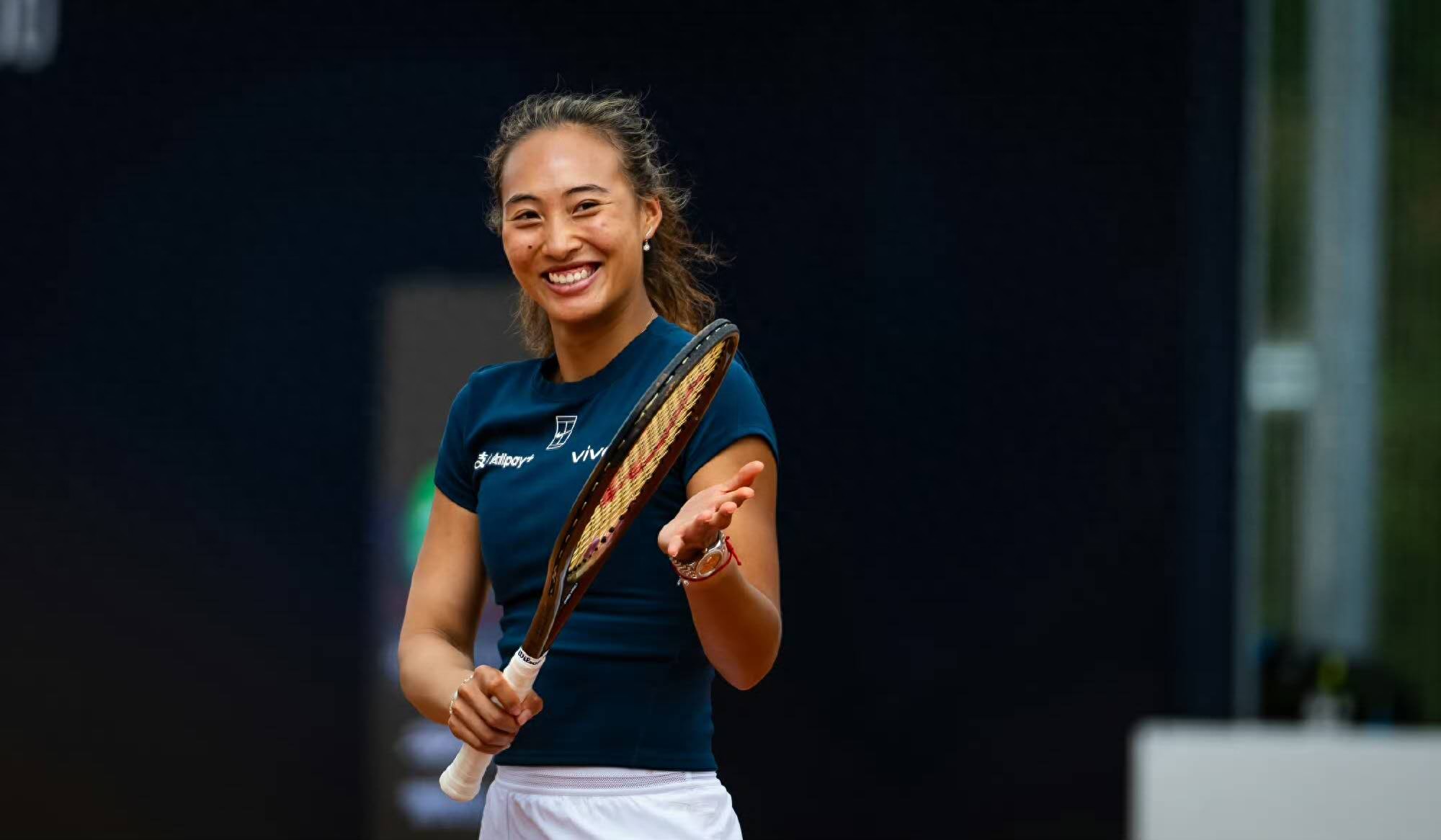 Zheng Qinwen: A half-zone with Saba is a kind of fate and encouragement, the elbow injury is not hindered, and the Roma race has low expectations