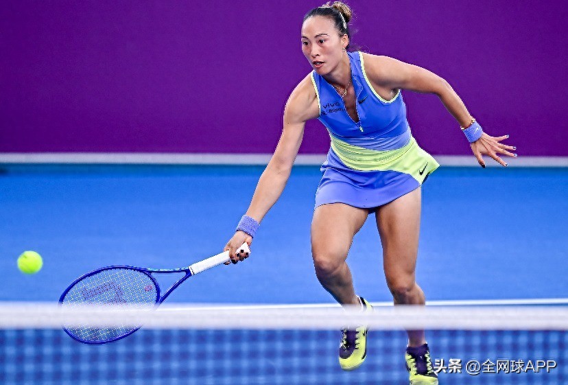 WTA Doha: Zheng Qinwen Secures Back-to-Back Wins in Comeback, Set to Face Australian Open Champion Rybakina!