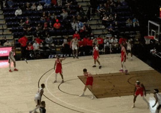 Official signing! Hello, Fultz! The top draft pick returns to the NBA.