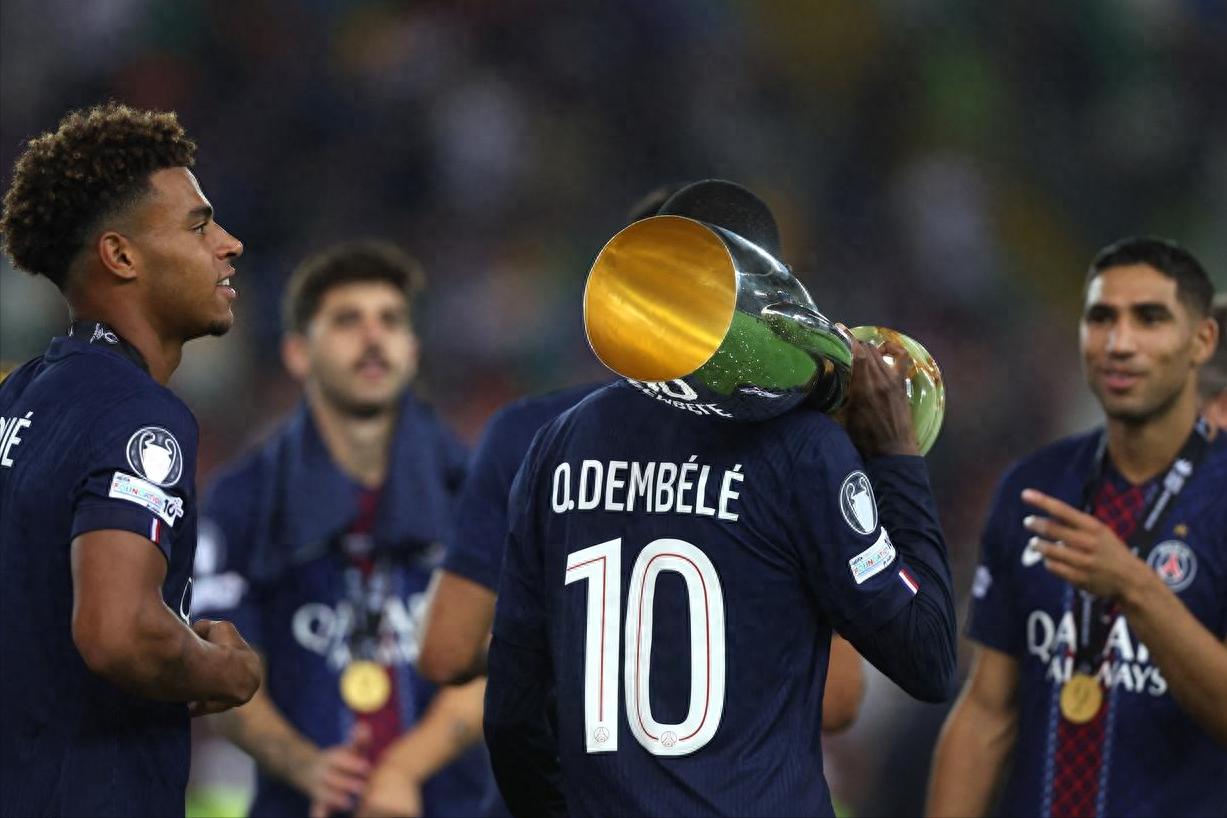 Letting 2 chase 2, Spurs&#39; two center-backs scored, and two substitutes from Paris saved the day in a penalty shootout to win the UEFA Super Cup for the first time.