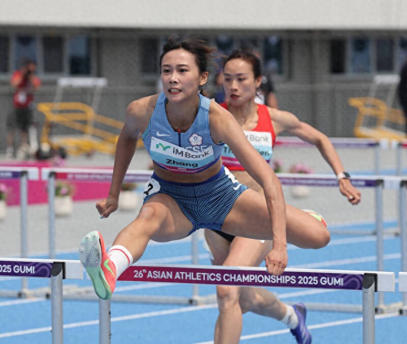 "Hurdle sweetheart" Zhang Boya reached the women's 100-meter hurdles final of the 2025 Athletics Asian Championships with the best of the season