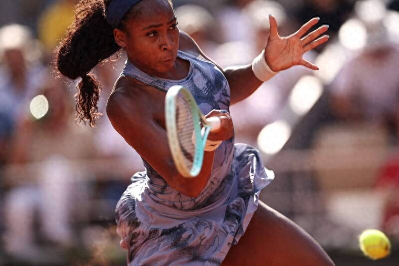 Gauff has advanced to the round of 16 in women's singles for seven consecutive Grand Slams, becoming the youngest American female player since Dawei