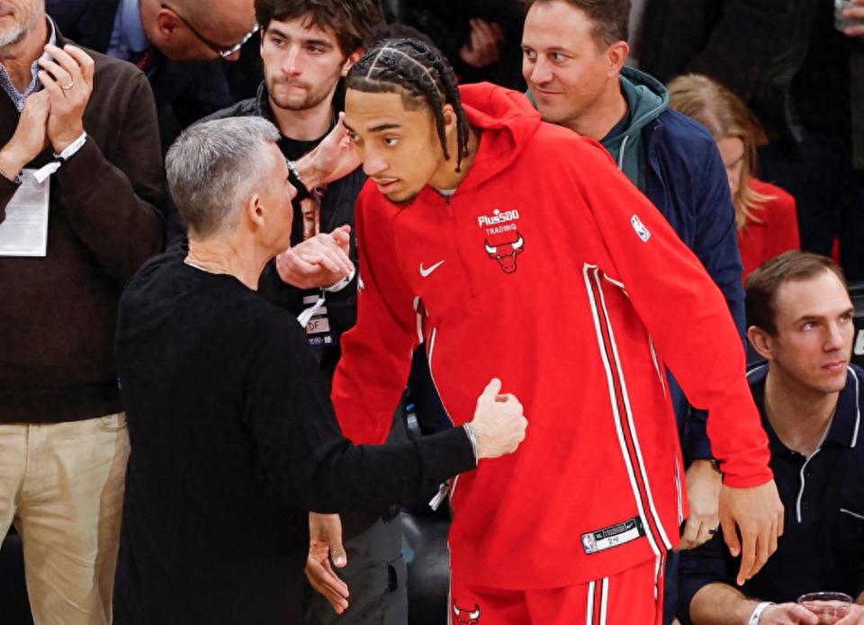 Even worse than Hansen? Bulls confirm sending 12th pick down to G League: Has yet to play since season start