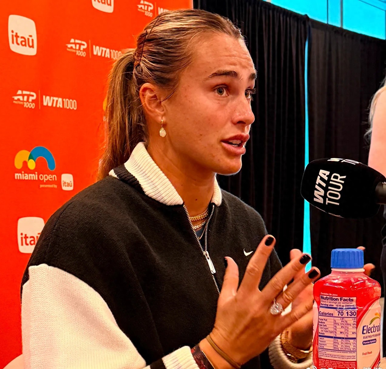 Sabalenka criticizes Dubai director's penalty remarks, China's top female player changes as Wang Xinyu replaces Zheng Qinwen