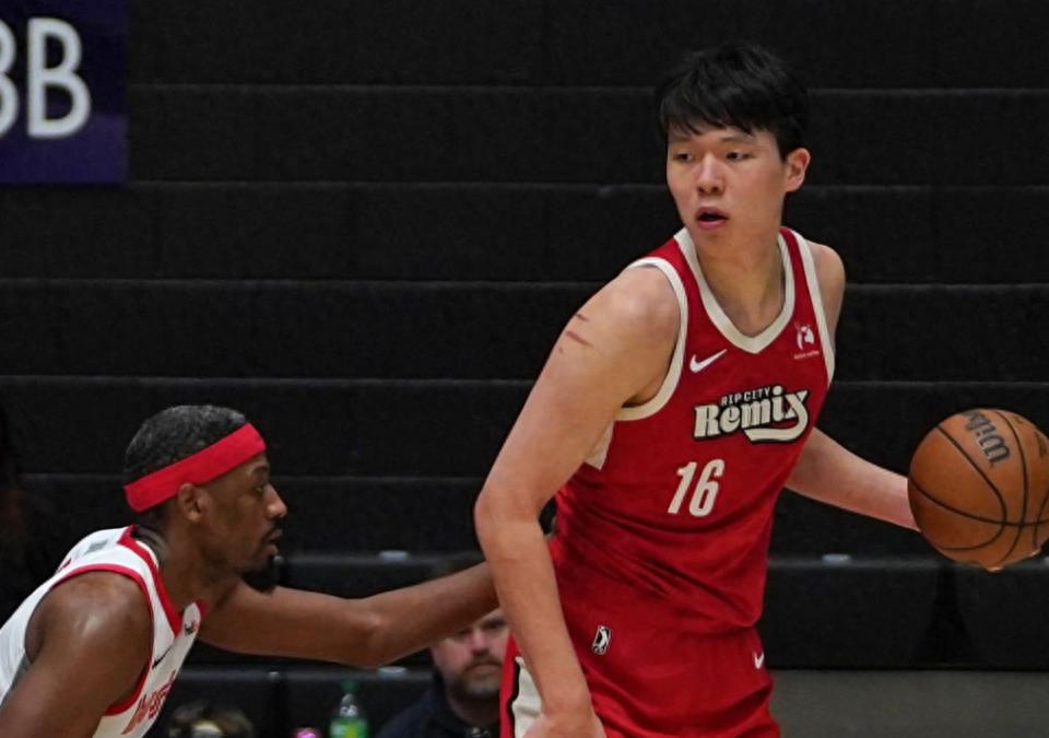 Trail Blazers officially recall Yang Hansen! He ranks third in team All-Star votes, with U.S. media noting the strong Chinese fan influence