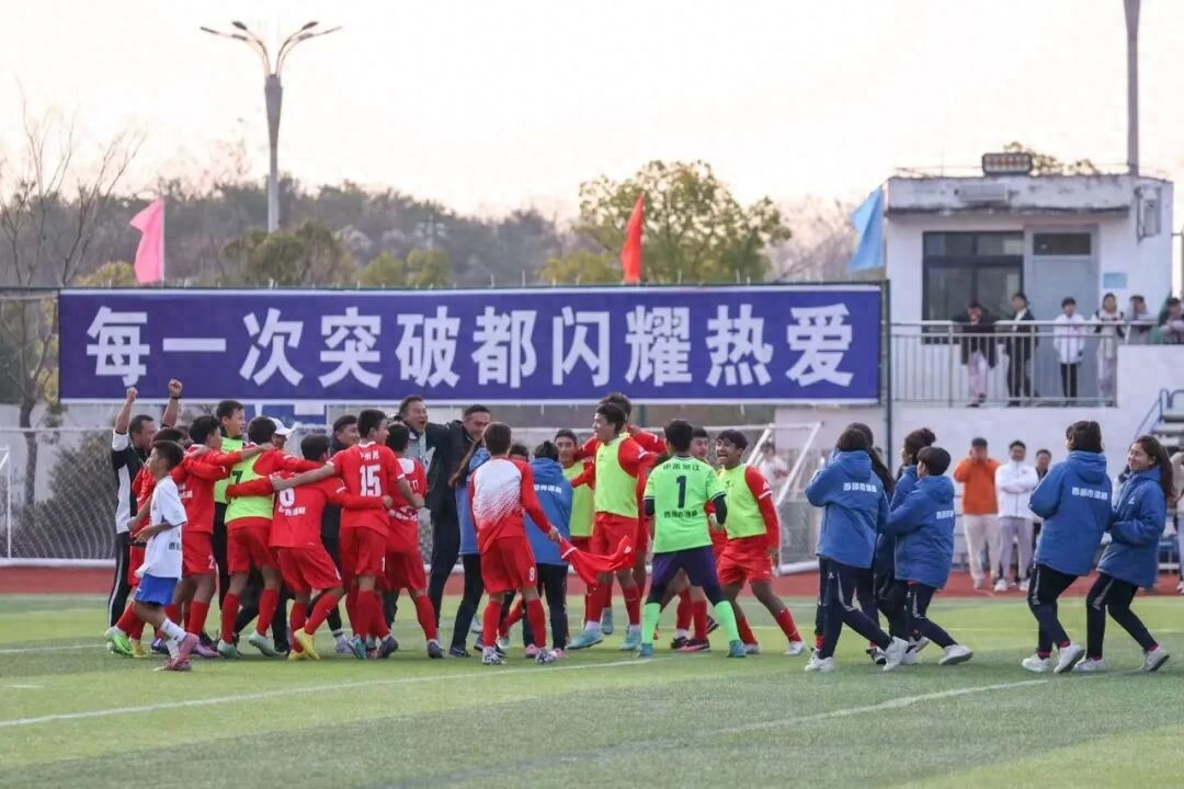 在西部的天空下,孕育著更寬廣的足球夢想