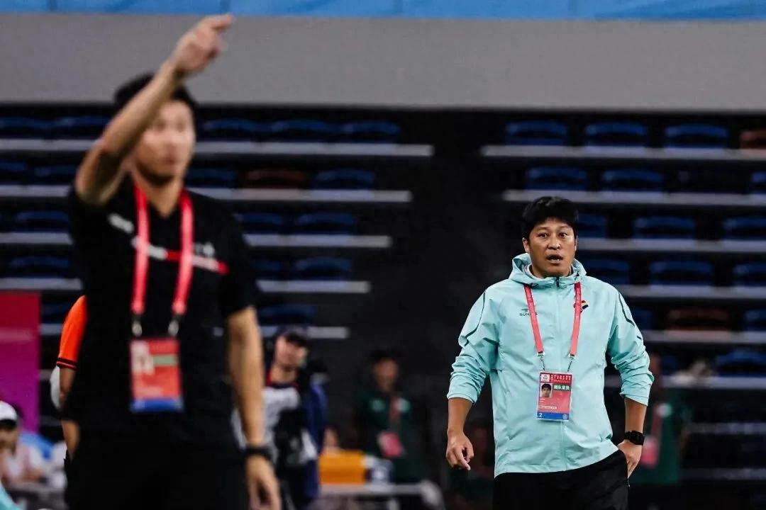 中甲又添一位本土年轻教练!全运会冠军教练张耀坤被任命为大连鲲城总经理兼主教练