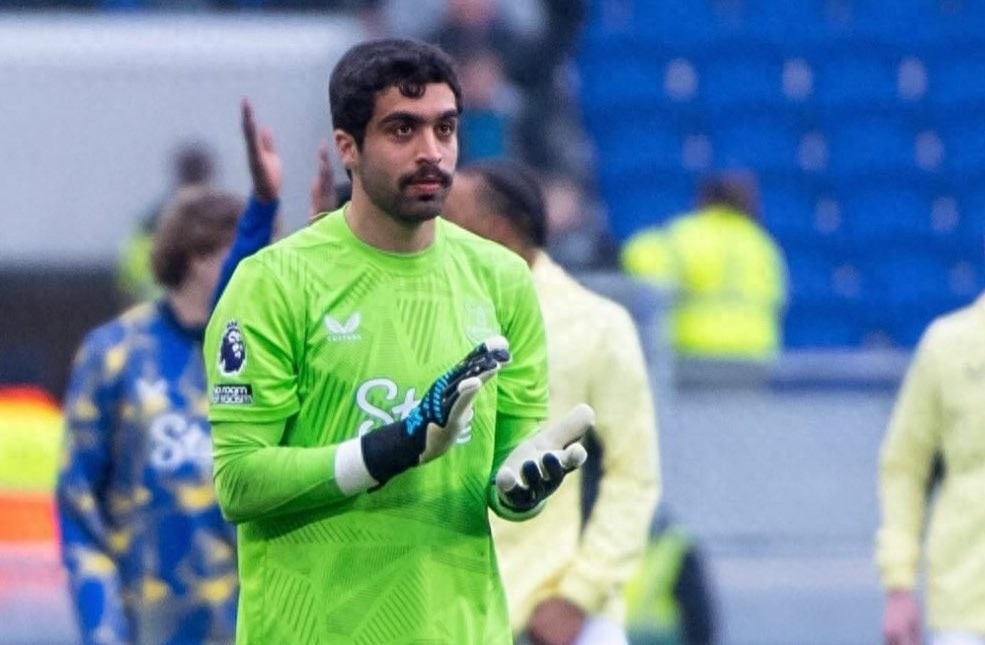 Manchester United has confirmed the free signing of a new goalkeeper, while several young talents leave the club at the last moment! A new Messi scores a hat-trick in half an hour.
