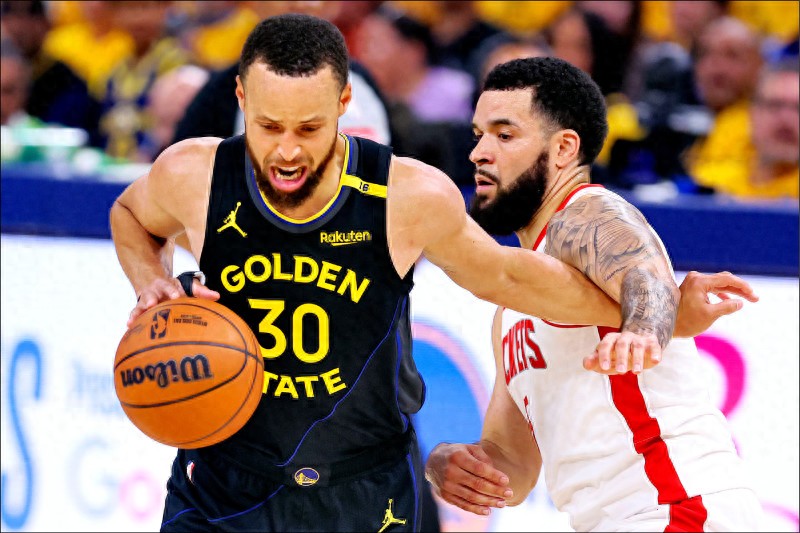Caught up from a 3-1 lead in the first round of the NBA playoffs, Curry is still confident of shooting down the Rockets