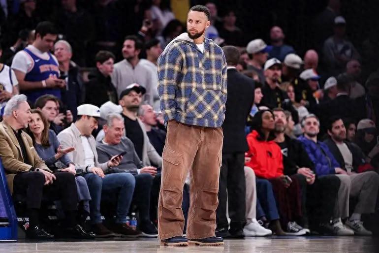 Refusing season-ending surgery! Curry himself confirms he will strive to return: eager to fight for a playoff spot.