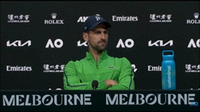 Holding 24 Grand Slam titles yet still called a "chaser"? Djokovic brilliantly shut down the reporter at the press conference, showing great composure!