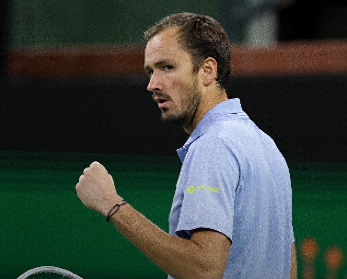 Medvedev's win mocked as relying on friend Djokovic's indirect help; post-match explanation of Draper complaint reveals heartbreaking reason