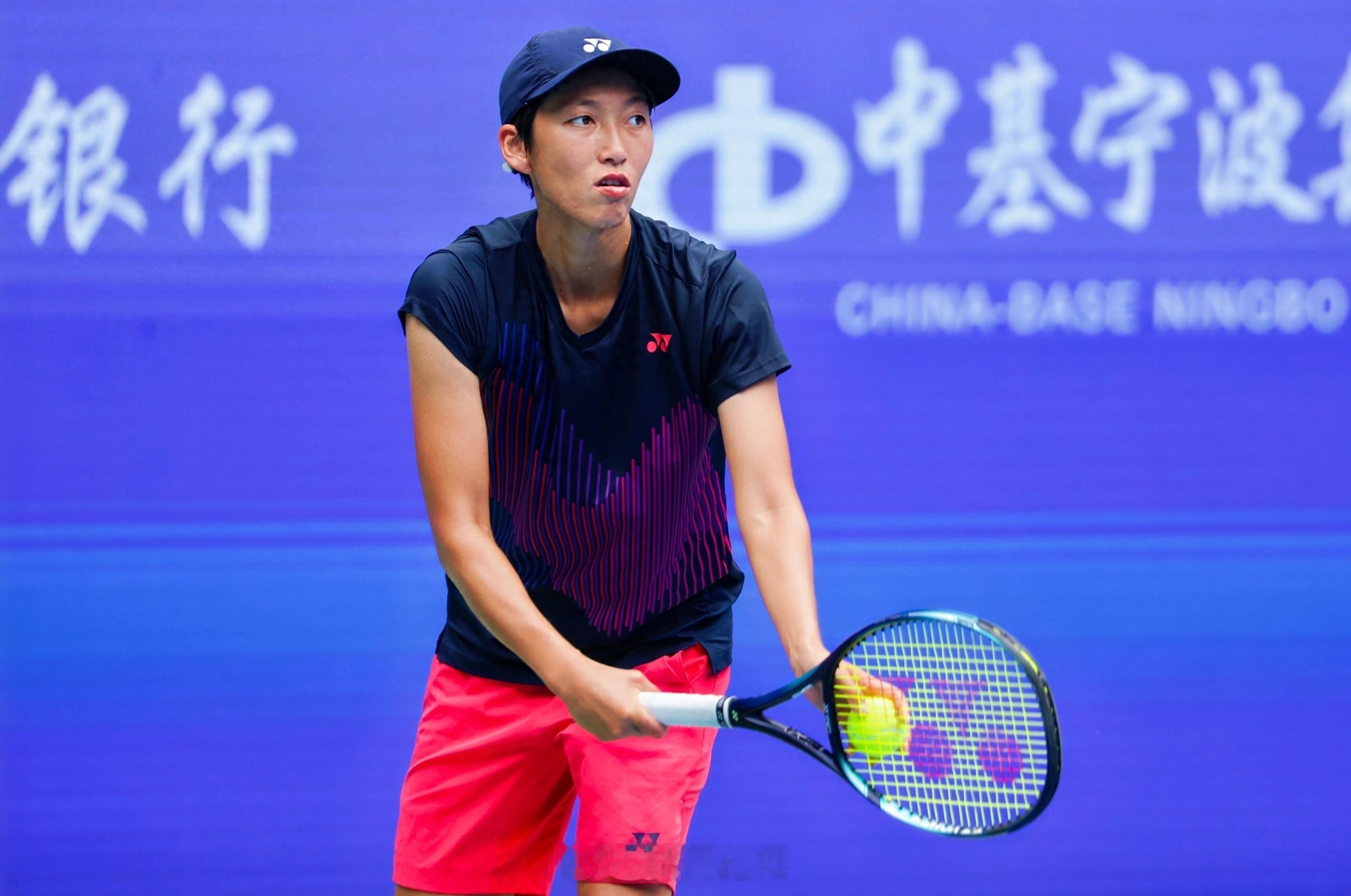 After a tough three-set battle, You Xiaodi clinched her first title at the China Tour Finals.