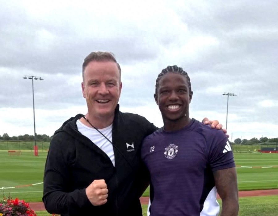 Manchester United stalwart returns to first-team training, and attempts to offload young talent also fail! Foden-like skills at United impress seniors