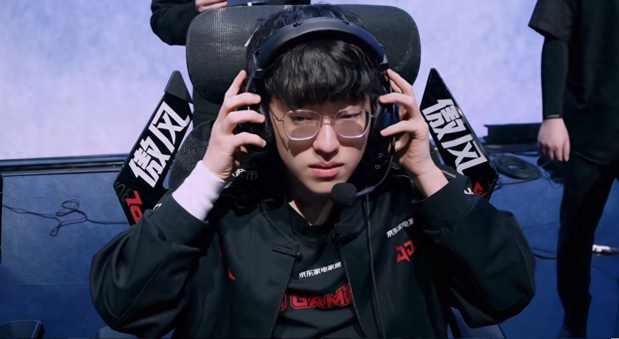 LOL's three champions are all eliminated! Scout stopped in the quarterfinals, and Xu Xiu was beaten into the cold palace