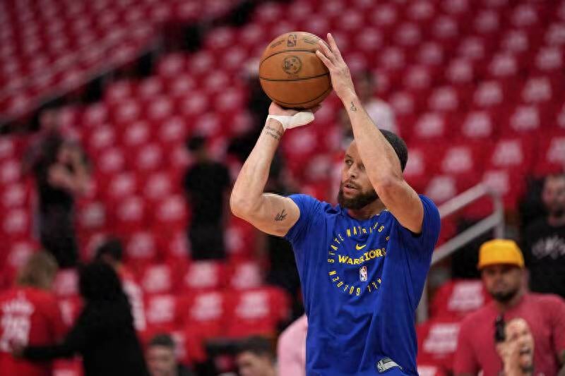 Critics for Brooks appeared to target Curry's injured finger attack, and the Rockets coach was reluctant to take a stand