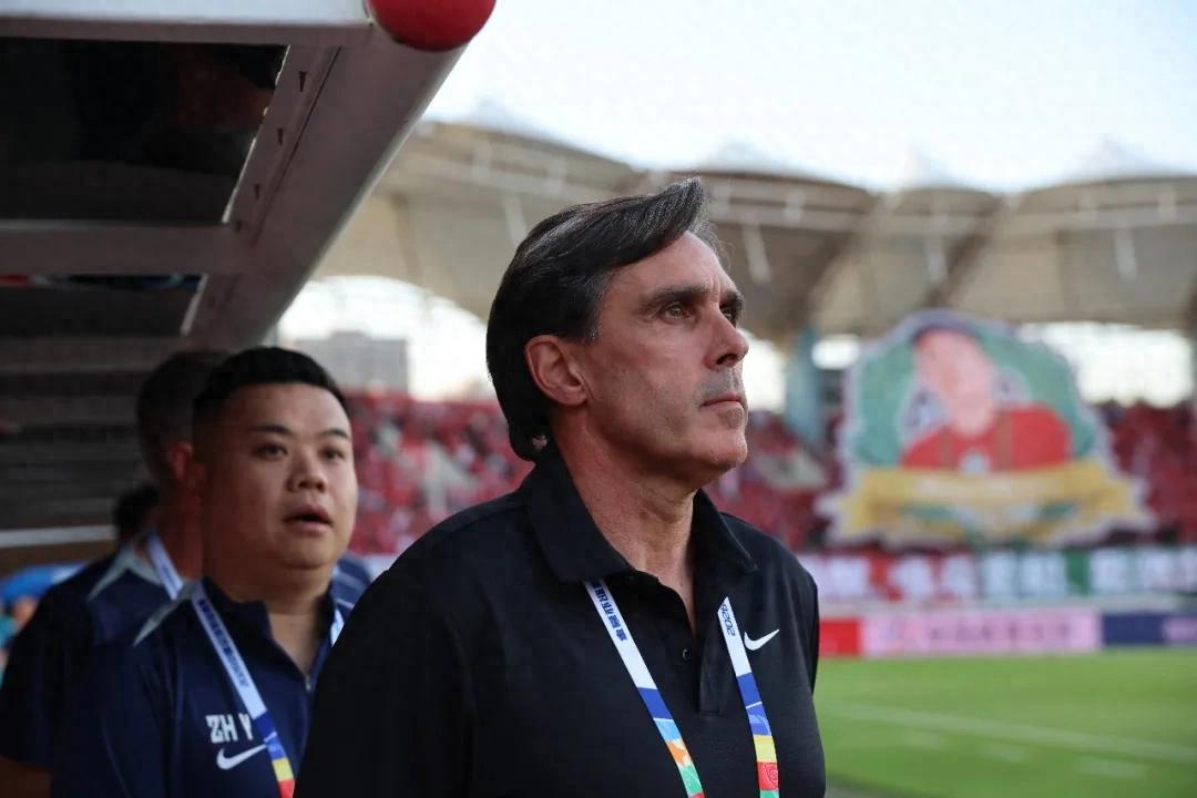 Plagued by injuries and a tight budget, Henan's head coach Ramos perseveres in search of hope against the odds