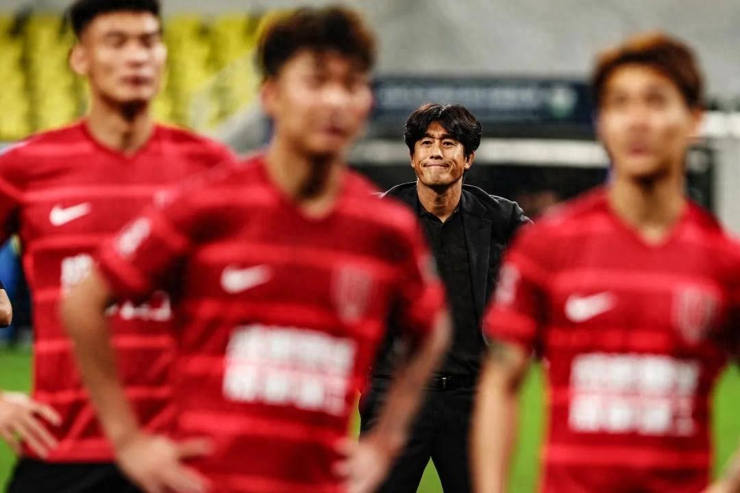 Xu Zhengyuan and Rongcheng ended contract renewal negotiations due to fundamental disagreements on certain terms, and talks with Guoan were also halted.