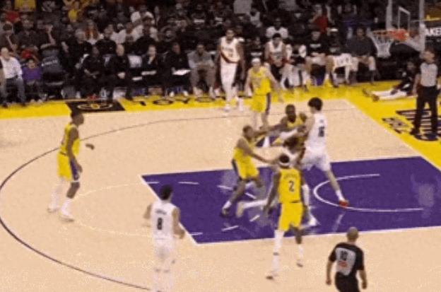 Trail Blazers Announce! Defensive Center from Second Team Demoted! Yang Hansen Records Back-to-Back 1+1+1