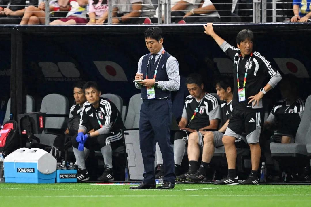Japan drew 2-2 with the Netherlands, and Moriyasu added another line to his notebook.