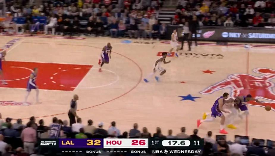 James' best game of the season, dedicated to his longtime rival Durant.