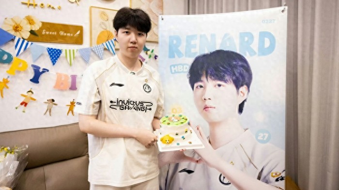 Uzi appears at a top-tier casino in Macau! Faker reveals in an interview: In 2018, he experienced self-doubt.