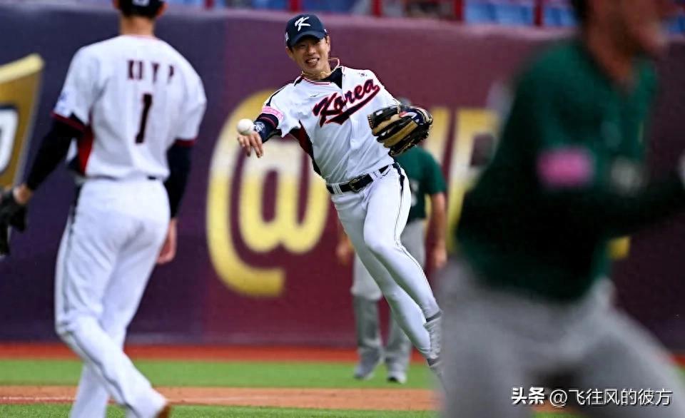 Song Seong-mun has reached an agreement with the San Diego Padres, reportedly signing a 3-year contract worth $13 million.