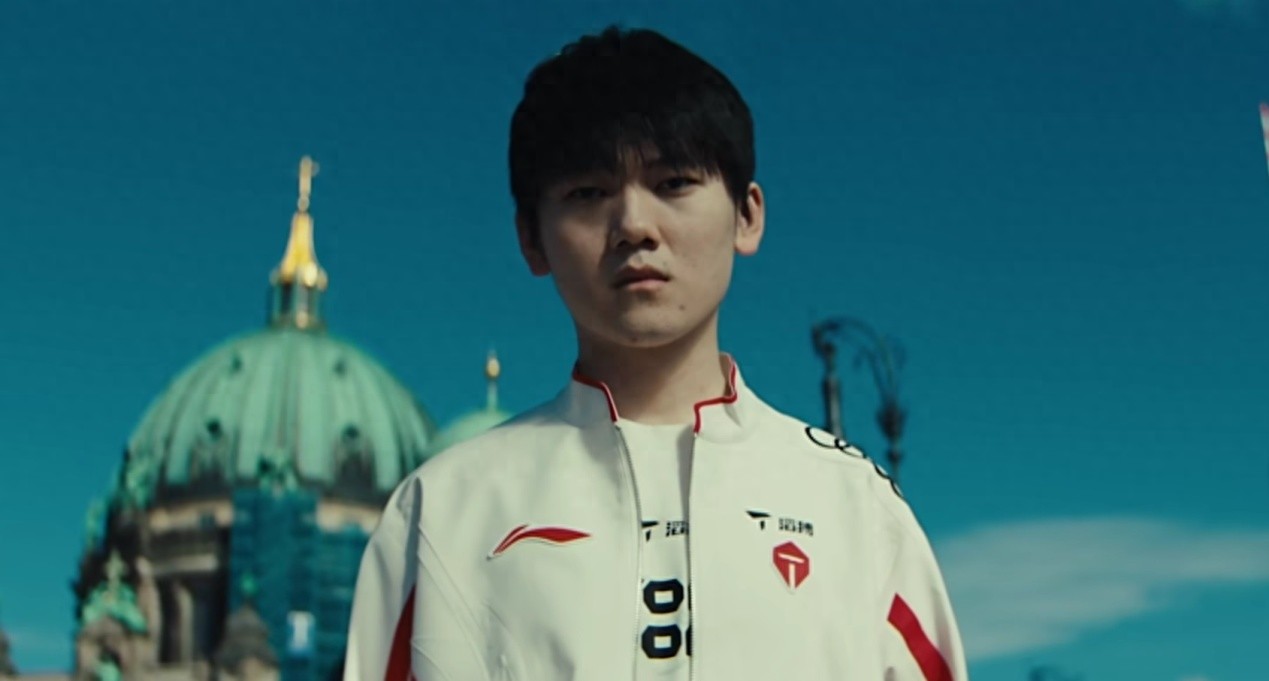 LPL's top Yangmou is on fire! JKL kills his teammates with one arrow, and the little cream seals the ghost battle, and is nailed to the pillar of shame