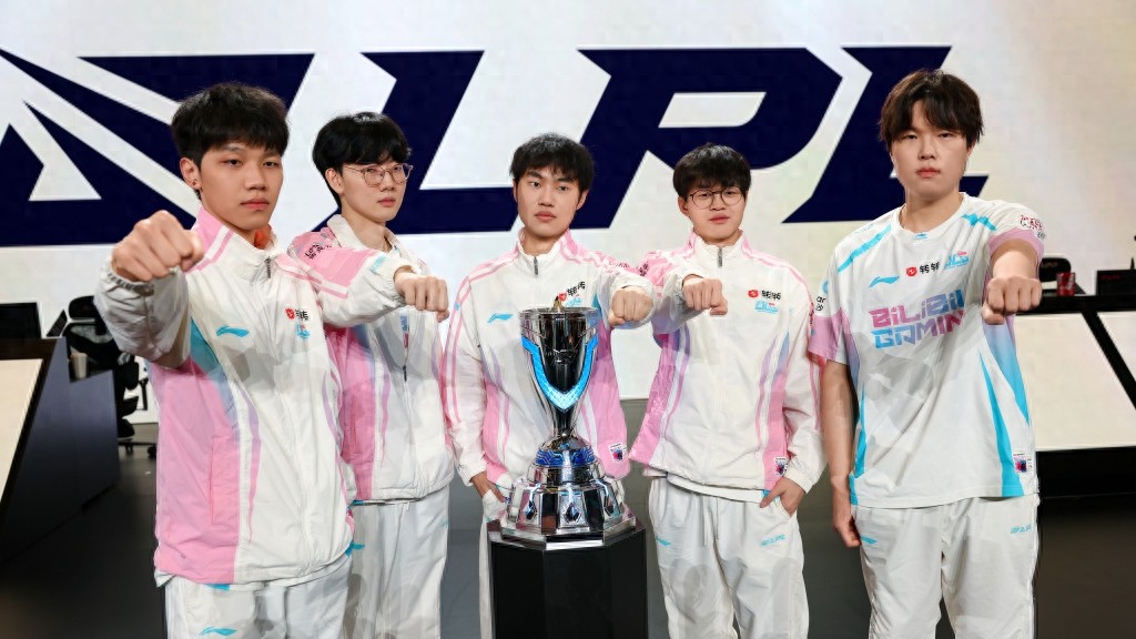 Rookie will not compete in Stage 2! Riot Games' esports director announces: LEC will continue offline tournaments next year.