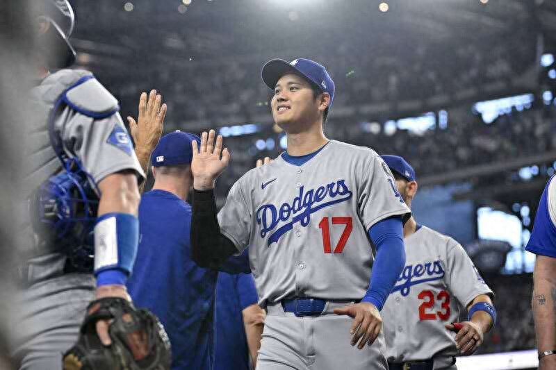 MLB star Sho Ohtani, who returned to the team quickly after the birth of his beloved daughter, was selected as a guarantee, and the Dodgers finished the Rangers