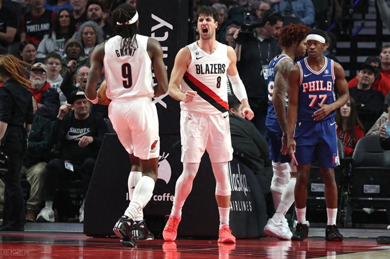 Yang Hansen scored 2 points and grabbed 1 rebound; Kamara had a record-breaking night as the Trail Blazers exploded for 49 points in a single quarter to crush the 76ers and claim their third consecutive victory.