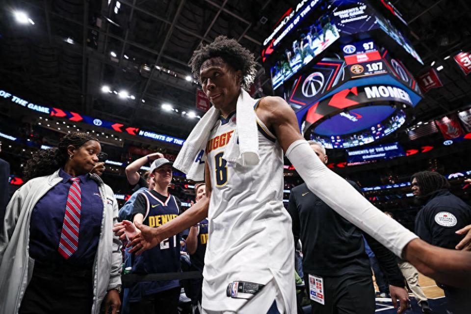 There are significant differences in contract negotiations! Denver still plans to match all offers for Watson and does not rule out a sign-and-trade.