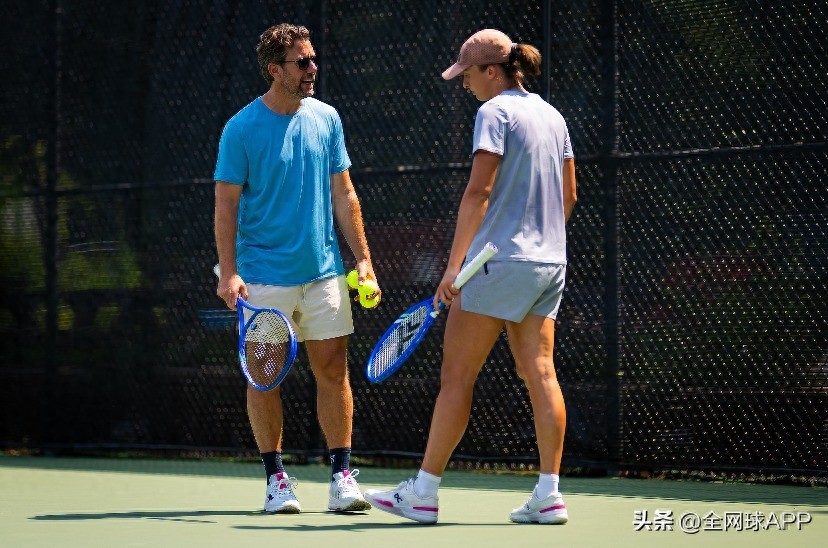 Swiatek first discusses details of parting ways with Fisette, openly stating she's increasingly afraid of the internet!