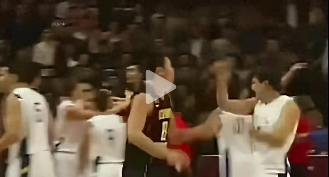 The most intense clash in men&#39;s basketball history! Do you truly know the origin of Zhu&#39;s eight punches?