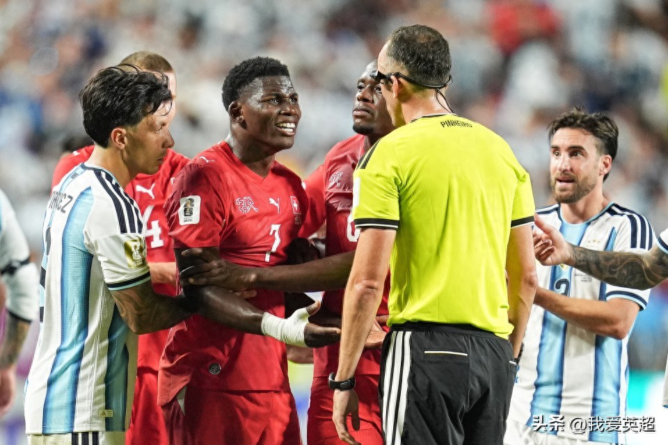 Swiss coach fires: We deserved to win more than Argentina! Referee ruined the victory, confused by red card rule.