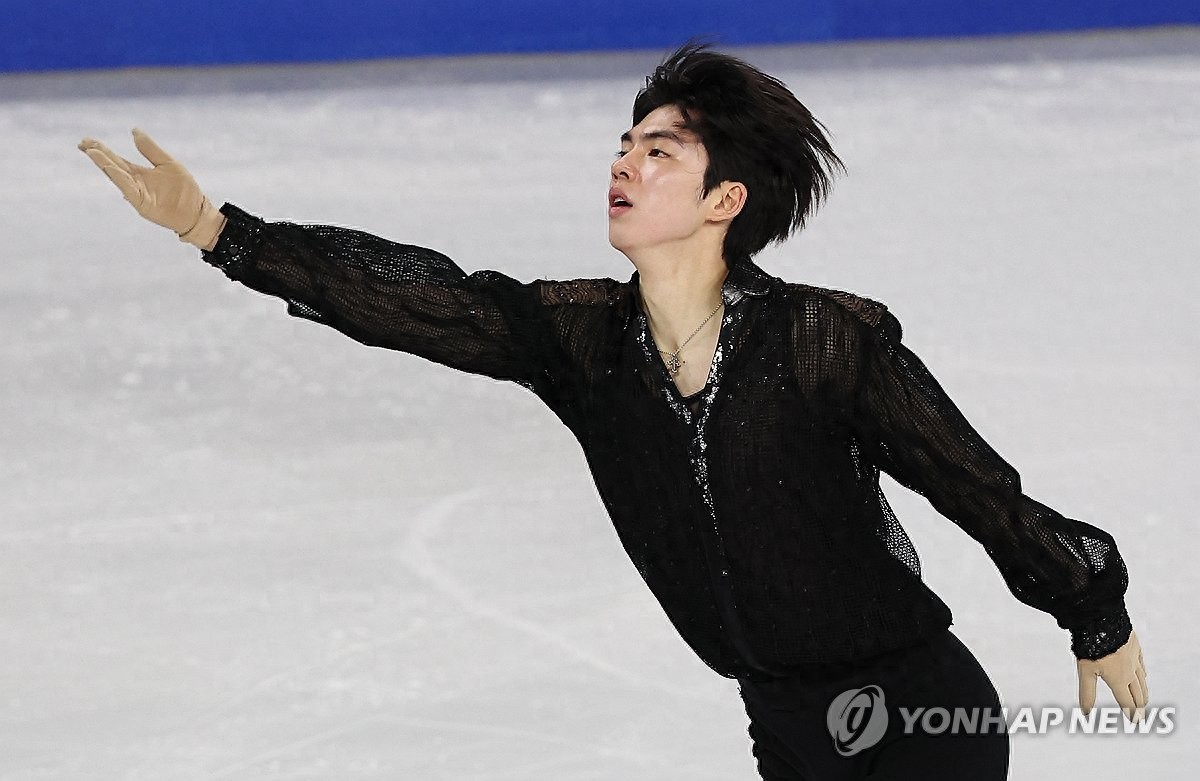 Cha Jun-hwan joined the Seoul Workplace Sports Club, setting a precedent for a Korean figure skater to enter an amateur team