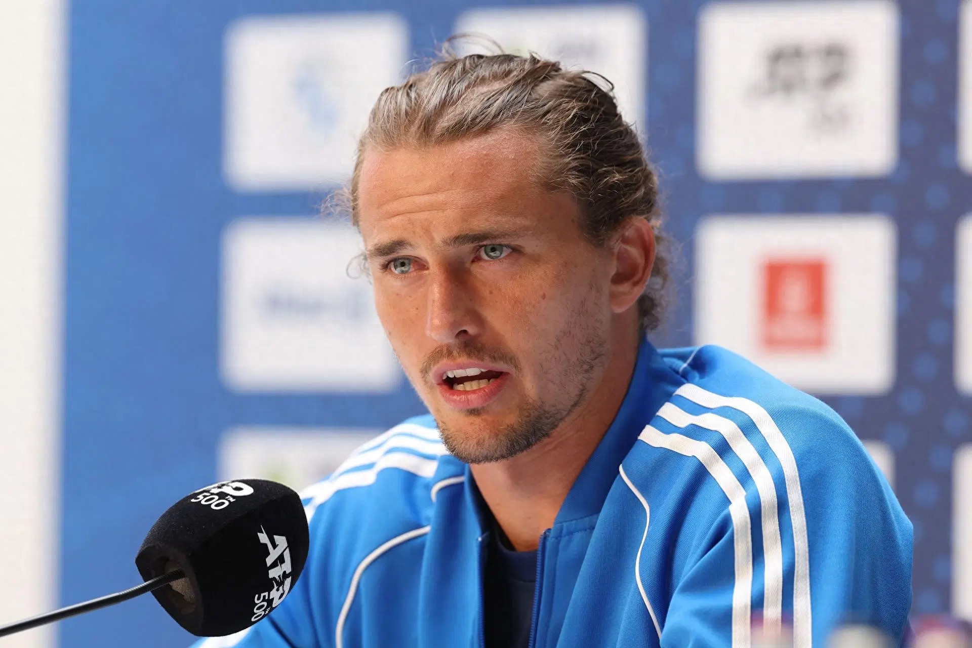 Zverev complained that the drug testing agency was too strict and deprived of freedom, and even his three-year-old daughter was implicated