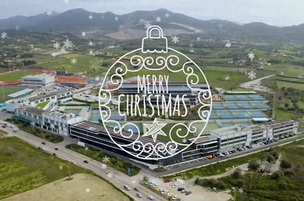 Many tennis stars wish fans a Merry Christmas! Rune has started ball training, and the Shenzhen Intercontinental Challenge kicks off today.