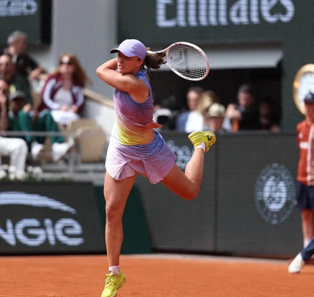 Swiatek reportedly heads to Nadal's tennis academy for intensive training, Nadal will accompany her to Madrid and Rome.