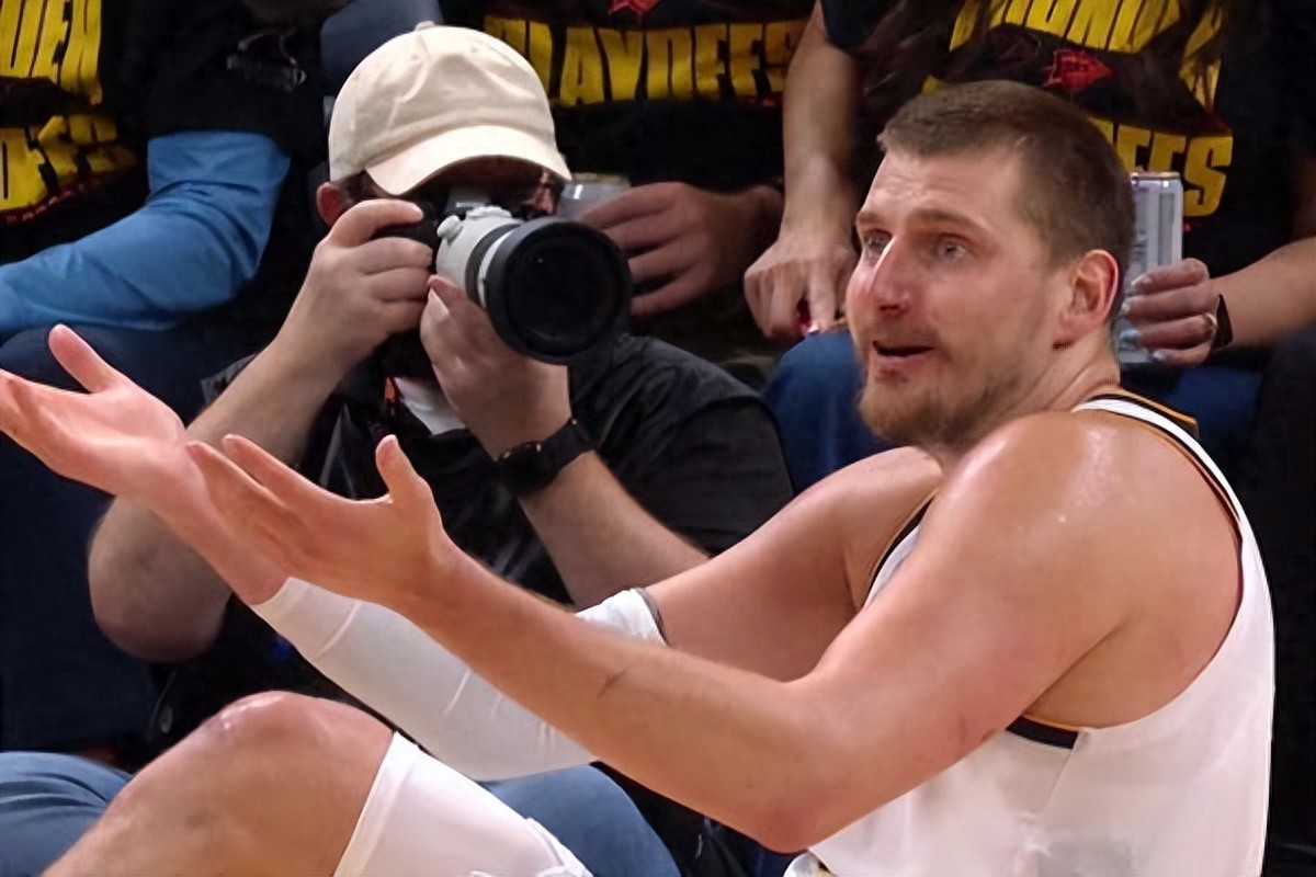 87 points at halftime! Make NBA playoff history! Who can withstand the firepower of thunder?