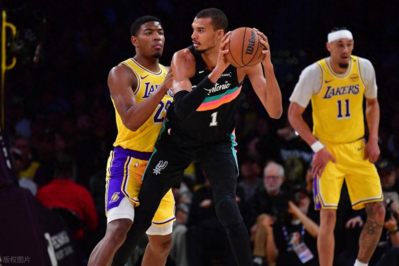 Dominate the game! Wembanyama explodes with 40+12 as LeBron and Doncic miss, Lakers suffer a 28-point defeat to the Spurs